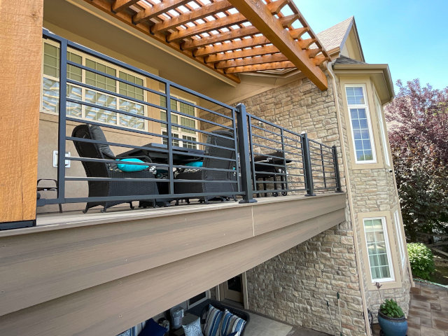 Deck Railing Options: Safety, Style, and the Best Choices for Colorado Homes
